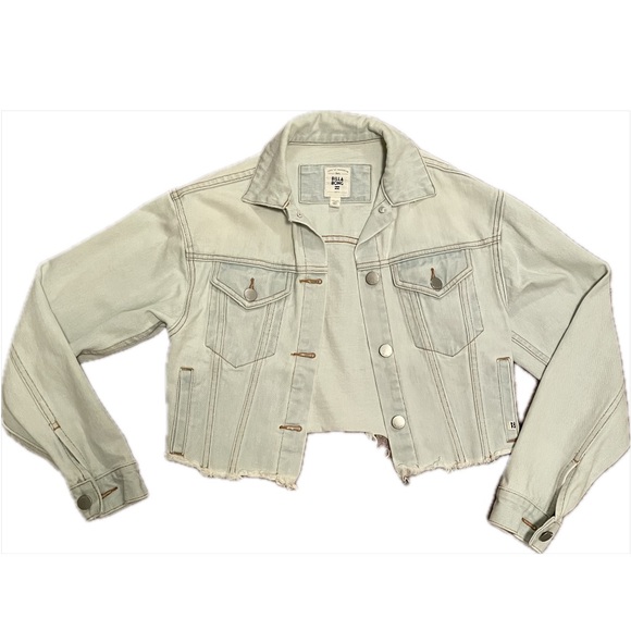 Billabong Cropped Light Wash Denim Jacket Womens Small Cropped Jean Jacket - Picture 1 of 13